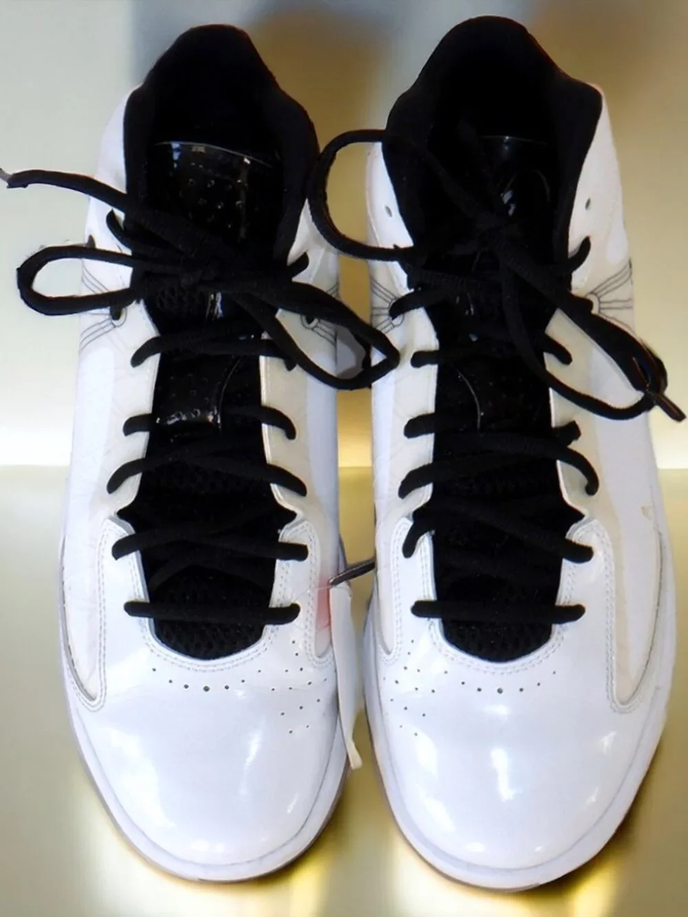 Jordan Fly Wire White Black Basketball Shoes Men's Size 10.5